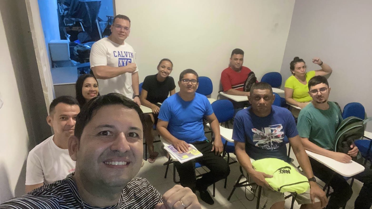 Alunos do Estudo Ninja aprendendo na prática
