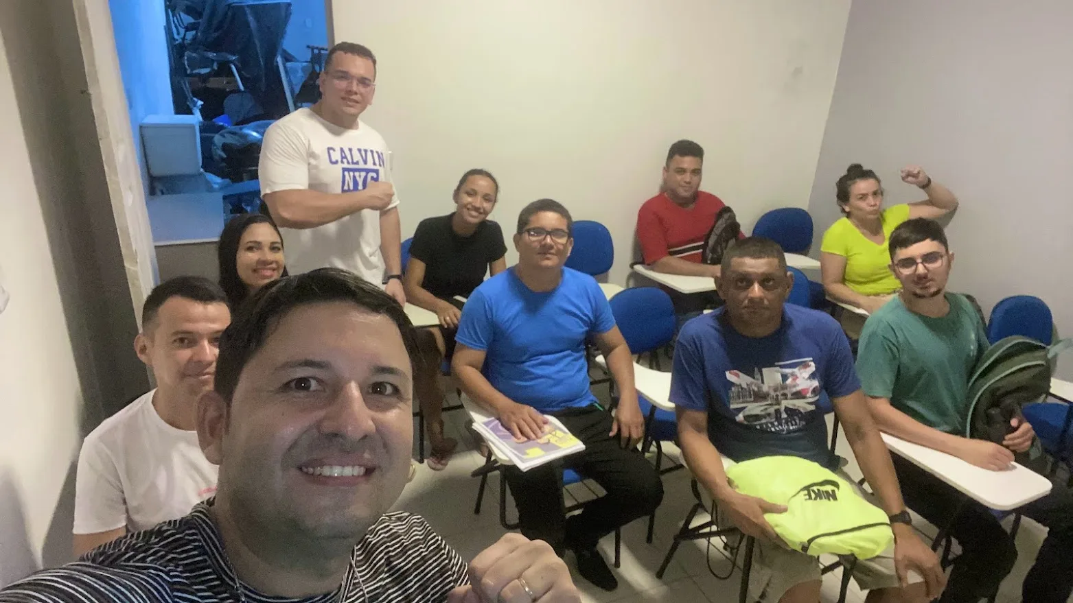 Alunos do Estudo Ninja aprendendo na prática